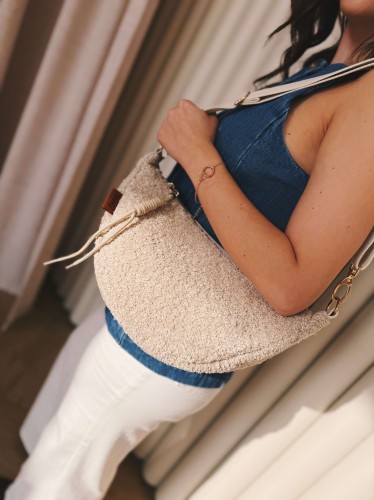 beżowa torebka damska crossbody pojemna.jpeg