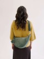 sztruksowa zielona nerka crossbody.jpeg